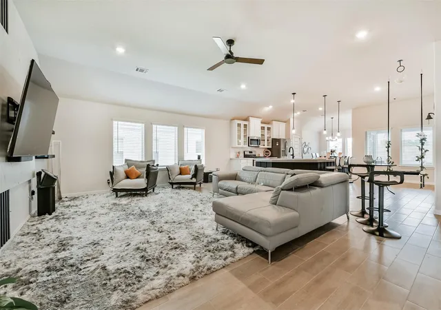 Photo 3 of Single family home for sale at 248 Eagleville Dr, Alvin, TX 77511 | MLS# 70900469 | Listing updated on 2026-09-08