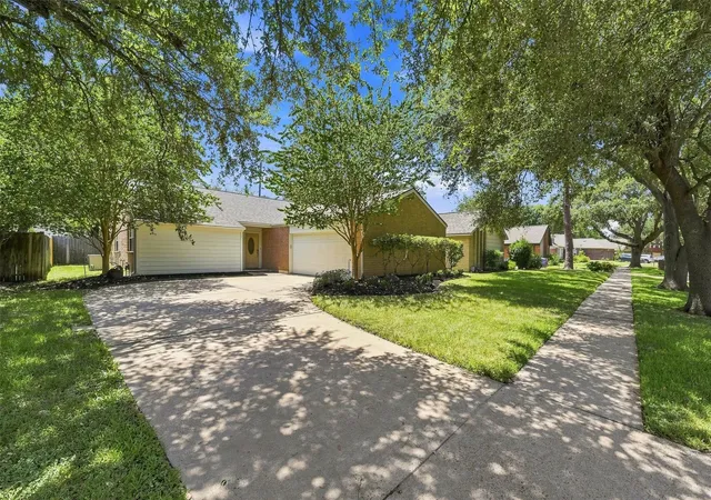 Photo 1 of Single family home for sale at 926 Mesa Ter Dr, Katy, TX 77450 | MLS# 15013420 | Listing updated on 2026-08-08