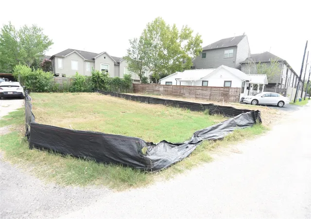 Land for sale at 4401 Allen St, Houston, TX 77007 | MLS# 43202252