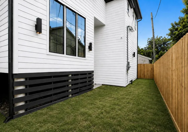 50th image of 705 Walton St, Houston, TX 77009 | MLS# 6584972