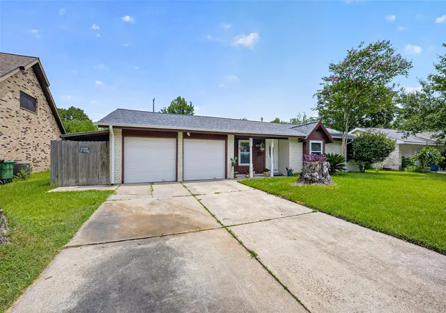 Photo 2 of Single family home for sale at 9218 Mcdade St, Houston, TX 77080 | MLS# 57723847 | Listing updated on 2026-08-21