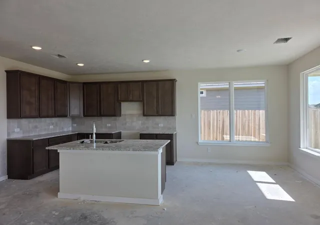 Photo 2 of Single family home for sale at 1496 Lake Ridge Dr, Brenham, TX 77833 | MLS# 63513911 | Listing updated on 2026-08-27