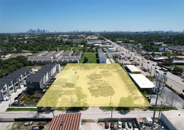 Photo 2 of Land for sale at 611 Martin St, Houston, TX 77018 | MLS# 15265472 | Listing updated on 2026-08-18