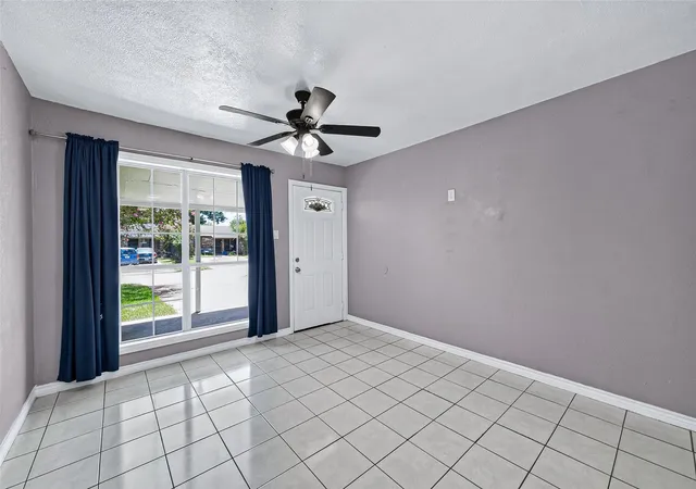 4th image of 5146 Markwood Ln, Houston, TX 77053 | MLS# 91524735