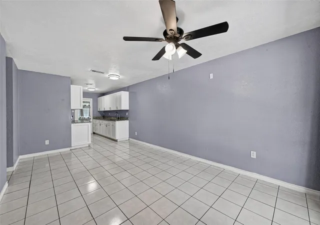 5th image of 5146 Markwood Ln, Houston, TX 77053 | MLS# 91524735
