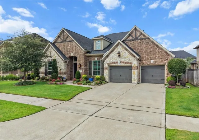 4th image of 5715 Balcones Ridge Ln, Houston, TX 77059 | MLS# 32439639