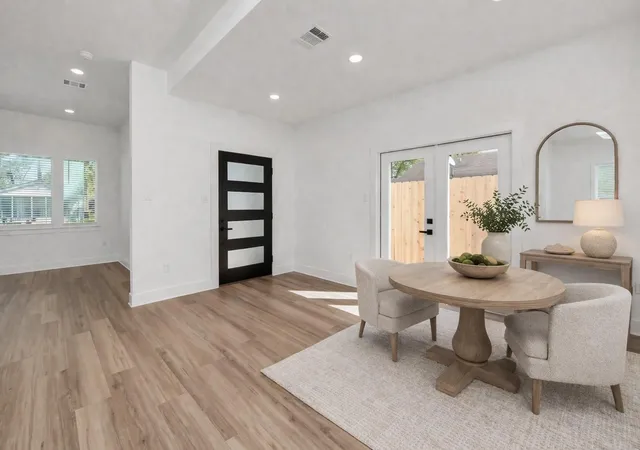 3rd image of 5532 Nielan St Sts, Houston, TX 77028