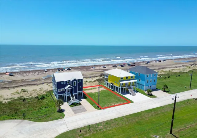Photo 3 of Land for sale at 12027 Sand Dollar Beach Dr, Galveston, TX 77554 | MLS# 11794740 | Listing updated on 2026-08-11