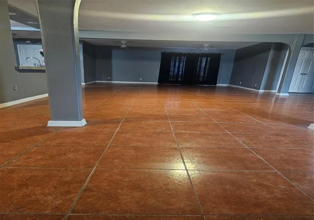 2nd image of 2012 Sunset Ct N, League City, TX 77573 | MLS# 54229679