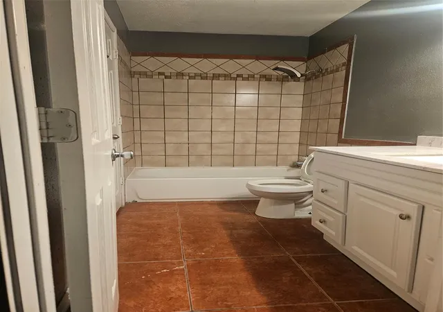 4th image of 2012 Sunset Ct N, League City, TX 77573 | MLS# 54229679