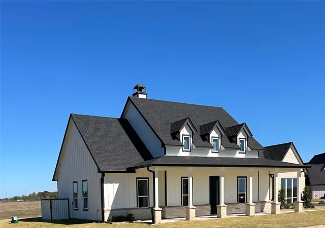 Photo 2 of Single family home for sale at 5766 Ward Bnd Rd, Sealy, TX 77474 | MLS# 49106540 | Listing updated on 2026-09-18