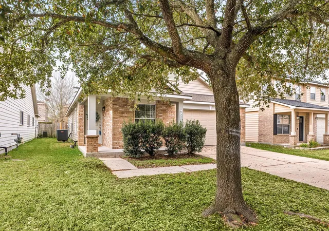 4th image of 9230 Wolcott Park Ln, Houston, TX 77075 | MLS# 52323009