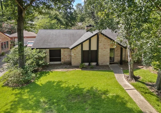 1st image of 3003 Brookdale Dr, Kingwood, TX 77339 | MLS# 94954913