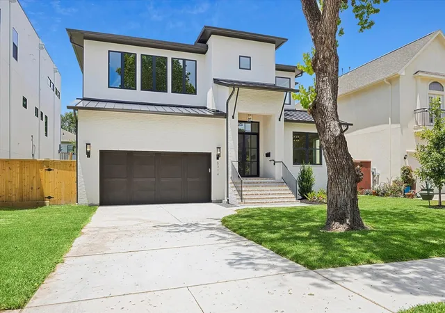 1st image of 5314 Evergreen St, Bellaire, TX 77401 | MLS# 75000526