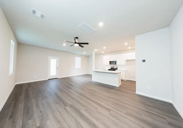 Photo 2 of Sale Pending at 2340 Pipefish Dr, Conroe, TX 77384 | MLS# 67693990 | Listing updated on 2026-09-10