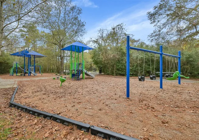 Photo 44 of Sale Pending at 14 S Rambling Ridge Pl, Conroe, TX 77385 | MLS# 90809964 | Listing updated on 2026-09-09