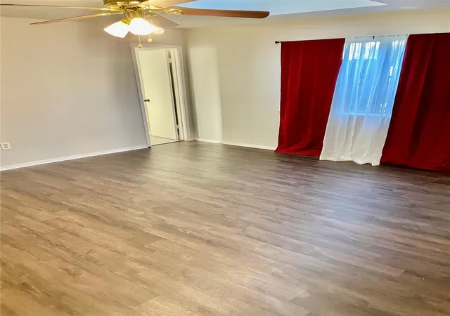 Photo 3 of Single family home for sale at 11907 E Marsham Cir, Houston, TX 77066 | MLS# 14463619 | Listing updated on 2026-06-02