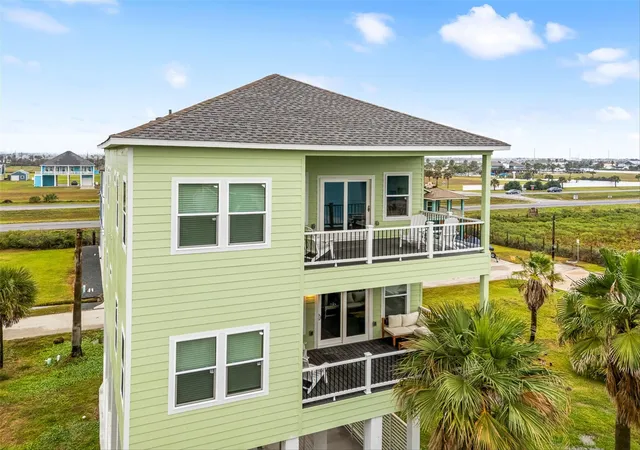 Photo 1 of Single family home for sale at 11207 Schwartz Dr, Galveston, TX 77554 | MLS# 10074094 | Listing updated on 2026-08-05