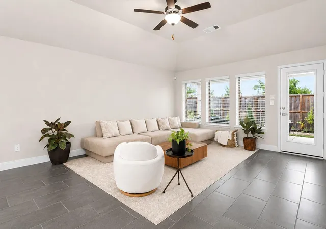 Photo 3 of Single family home for sale at 854 Sendero Trl, Conroe, TX 77304 | MLS# 24233584 | Listing updated on 2026-09-12