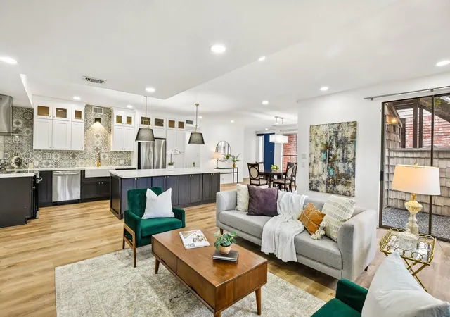 1st image of 2829 Timmons Ln #211, Houston, TX 77027 | MLS# 36849561