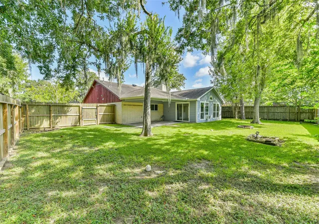 24th image of 5111 Regal Pine Wy, Friendswood, TX 77546 | MLS# 83951388
