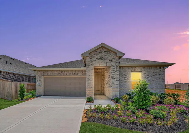 Photo 1 of Single family home for sale at 7711 Jade Crst Dr, Angleton, TX 77515 | MLS# 36794926 | Listing updated on 2026-09-20