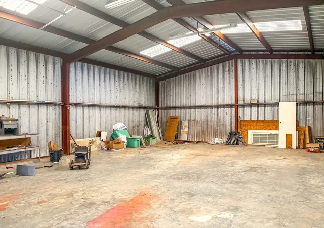 2nd image of 1223 Lcr 498, Mexia, TX 76667 | MLS# 41341797
