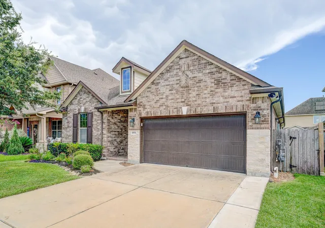 2nd image of 4804 Ladona Ct, League City, TX 77573 | MLS# 98862469