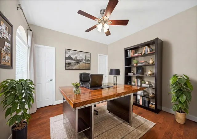 5th image of 5206 Petty St, Houston, TX 77007 | MLS# 77639458
