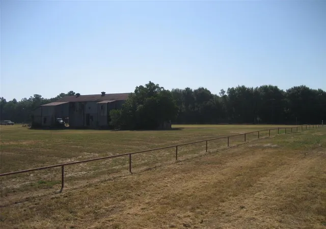 4th image of 391 Fm 2423, Grapeland, TX 75844 | MLS# 92064938