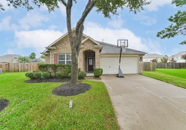 Photo 3 of Sale Pending at 19503 Hayden Grove Dr, Cypress, TX 77433 | MLS# 6147185 | Listing updated on 2026-09-16