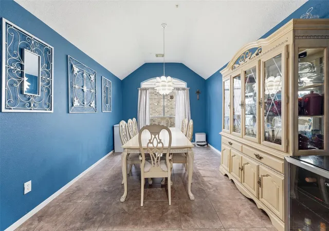 Photo 3 of Single family home for sale at 4231 Tree Moss Pl, Humble, TX 77346 | MLS# 11192307 | Listing updated on 2026-09-13