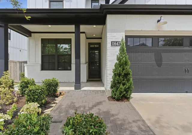 4th image of 11647 Tranquility Summit Dr, Cypress, TX 77433 | MLS# 48590930