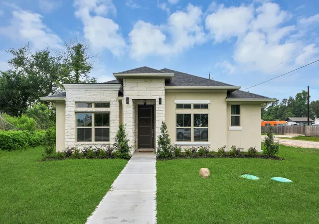 Homes for sale in Channelview, TX | 16747 Forest Trail Dr, Channelview, TX 77530 | MLS# 13332376