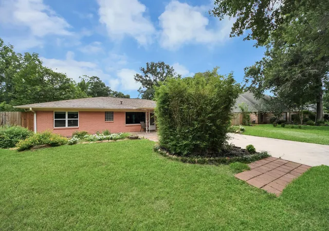 Photo 3 of Single family home for sale at 16307 Amcreek Rd, Houston, TX 77068 | MLS# 94610388 | Listing updated on 2026-09-10