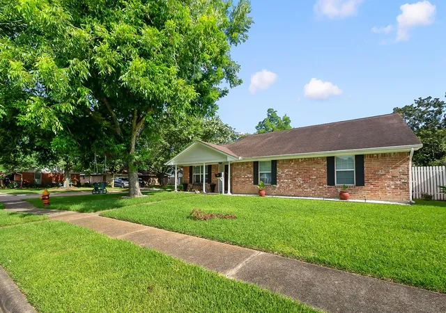 5th image of 1126 Jeffrey St, Deer Park, TX 77536 | MLS# 36144682