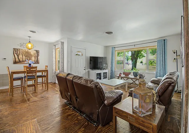 Photo 3 of Single family home for sale at 307 E Barton St, Calvert, TX 77837 | MLS# 80487974 | Listing updated on 2026-09-06