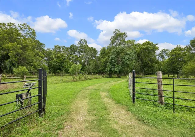 1st image of 2511 Hartwell Rd, Pattison, TX 77423 | MLS# 97460175