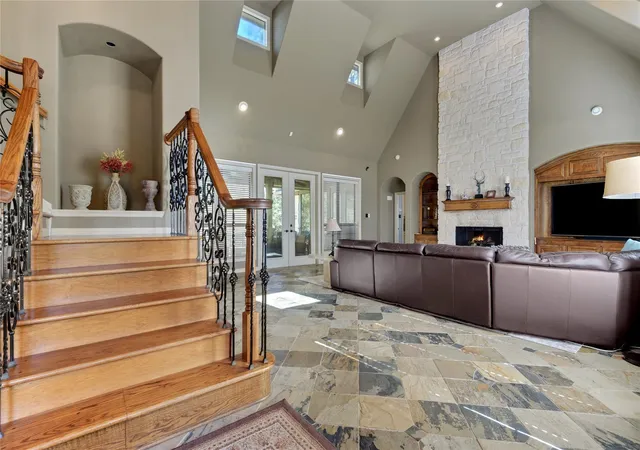 4th image of 10235 Holly Grv, Conroe, TX 77304 | MLS# 51382324