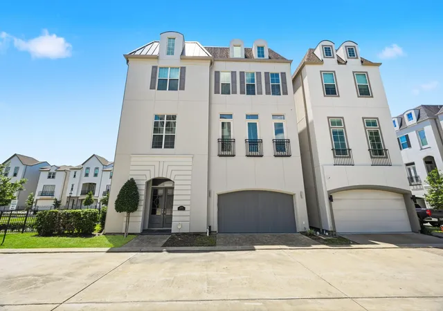 1st image of 11119 Savannah Oaks Ln, Houston, TX 77043 | MLS# 14149421