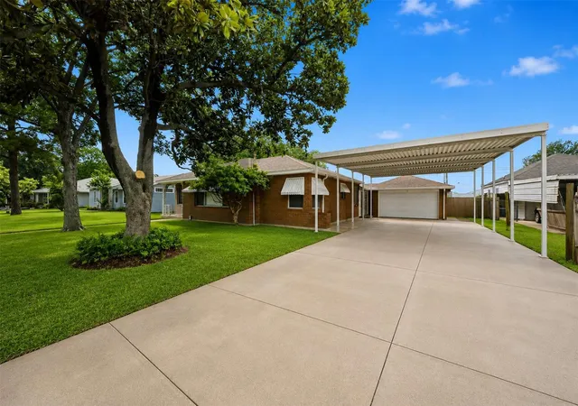 3rd image of 2210 2Nd St, Galena Park, TX 77547 | MLS# 91165182