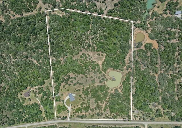 Homes for sale in Weimar, TX | 2215 Oakridge Rd, Weimar, TX 78962 | MLS# 42188150