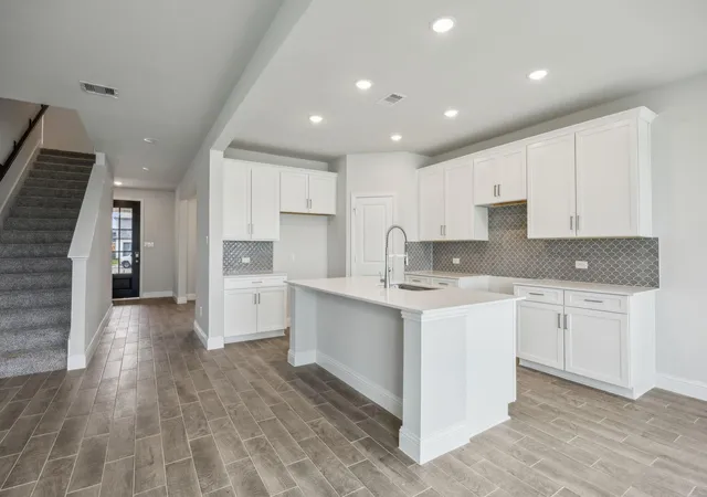 5th image of 31239 Casanova Dr, Huffman, TX 77336 | MLS# 68381066