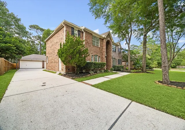 2nd image of 2214 Deer Cove Trl, Kingwood, TX 77339 | MLS# 89860631