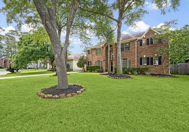 3rd image of 2214 Deer Cove Trl, Kingwood, TX 77339 | MLS# 89860631