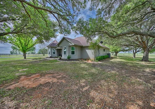 Photo 2 of Land for sale at 4988 Thane Rd, Navasota, TX 77868 | MLS# 45942922 | Listing updated on 2026-08-04