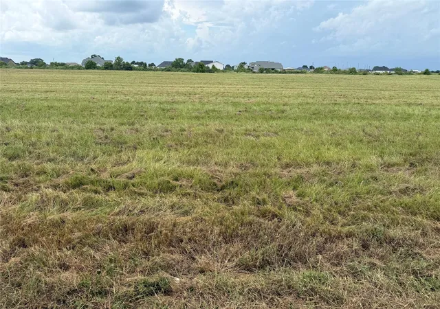 Photo 1 of Land for sale at 526 Chuckwagon Trl, Angleton, TX 77515 | MLS# 52904841 | Listing updated on 2026-08-07