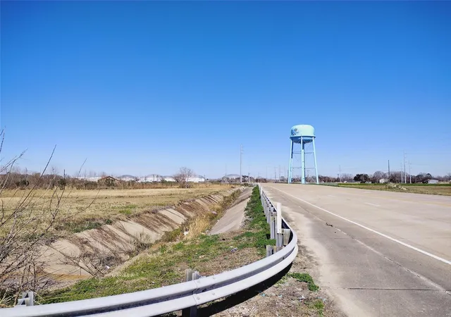 Homes for sale in Port Arthur, TX | 00 Tbd W Port Arthur Rd, Port Arthur, TX 77640 | MLS# 78072052