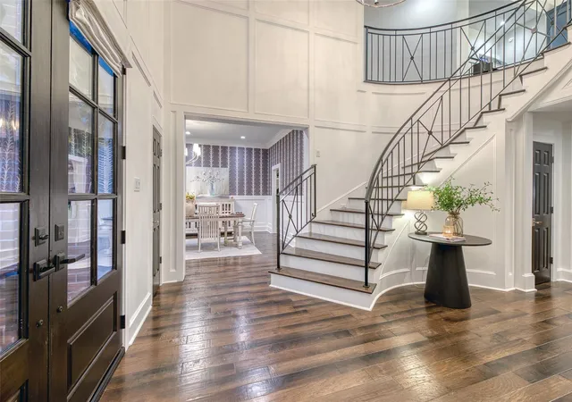 Photo 2 of Single family home for sale at 923 Chinquapin Pl, Houston, TX 77094 | MLS# 64498826 | Listing updated on 2026-09-16