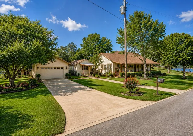 Photo 1 of Single family home for sale at 211 Cedar Crst St, Coldspring, TX 77331 | MLS# 56034857 | Listing updated on 2026-07-28